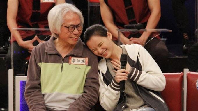 Phản ứng vợ trẻ kém 39 tuổi khi bị tố làm giả di chúc của Lý Khôn Thành-1