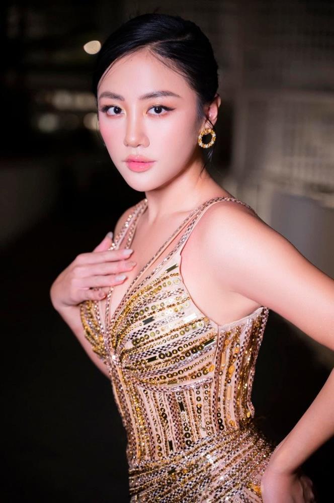 Văn Mai Hương xinh như hoa hậu, không nhận ra sau thời gian ở ẩn-8