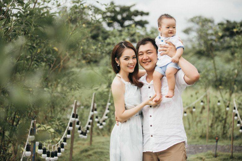 Dương Cẩm Lynh lần đầu đứng cạnh chồng cũ chụp ảnh sau 5 năm ly hôn