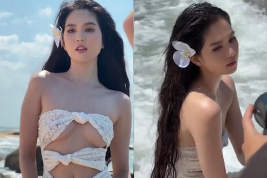 Ngọc Trinh 'chào hè' bằng bộ ảnh bikini cắt xẻ bạo, o ép vòng một