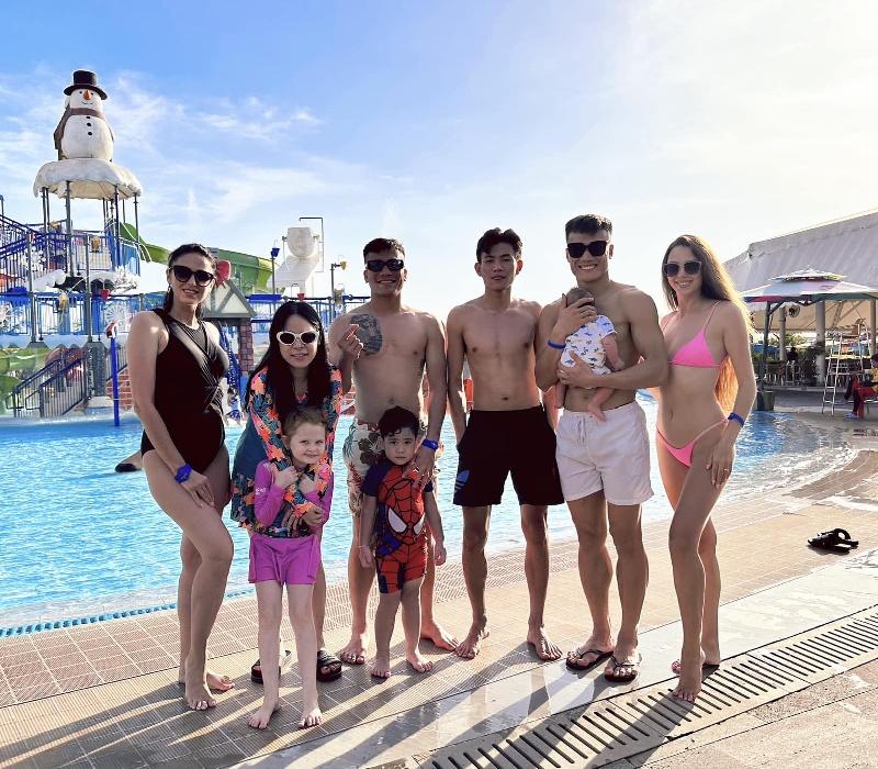 Mẹ vợ Bùi Tiến Dũng nóng bỏng không thua con gái, con rể vừa phải gửi tâm thư-8