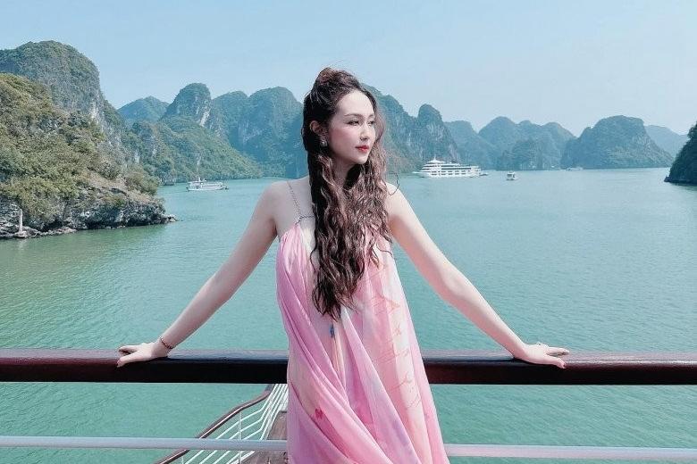 Hương Baby gây sốt với gu thời trang sành điệu, mẹ 3 con vẫn xinh đẹp mơn mởn-11