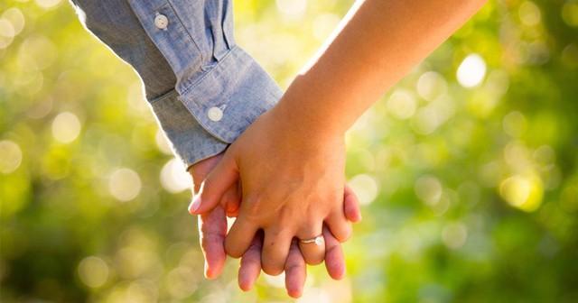 Bi hài những thói quen trong nhà tắm khiến bạn đời khó chịu-2