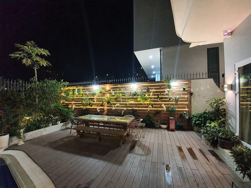 Thương yêu con riêng của chồng hết mực, 2 sao nữ xứng đáng hưởng giàu sang trong căn hộ bạc tỷ-21