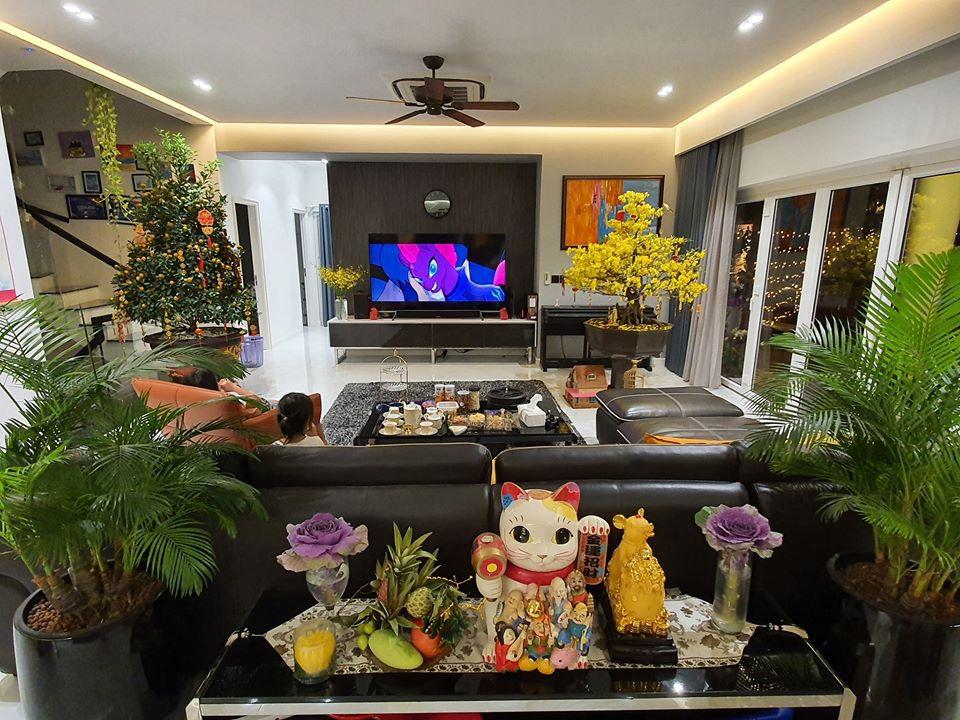 Thương yêu con riêng của chồng hết mực, 2 sao nữ xứng đáng hưởng giàu sang trong căn hộ bạc tỷ-27