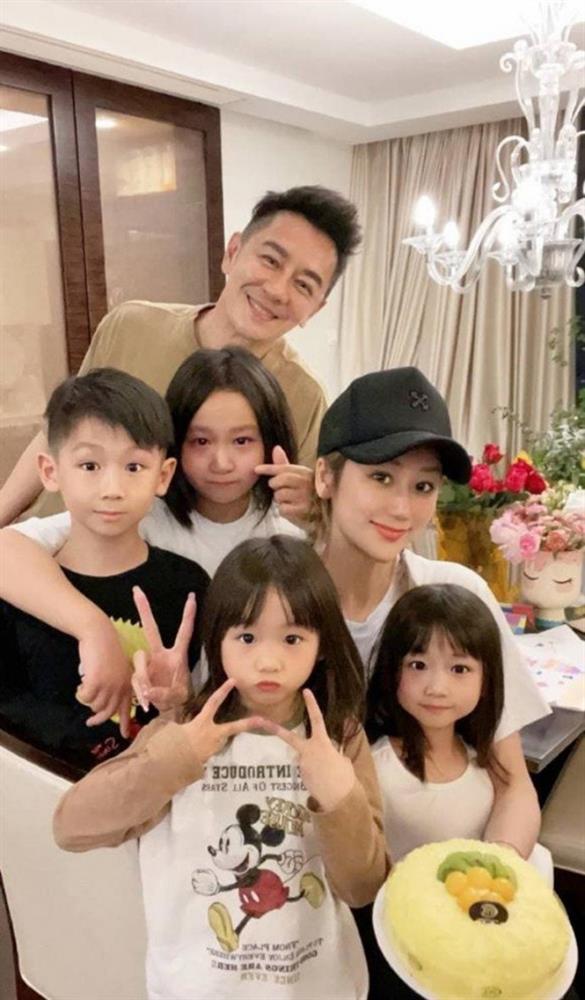 Hết thời, Trần Hạo Dân trở thành ông hoàng phim rác vì đâu?-6