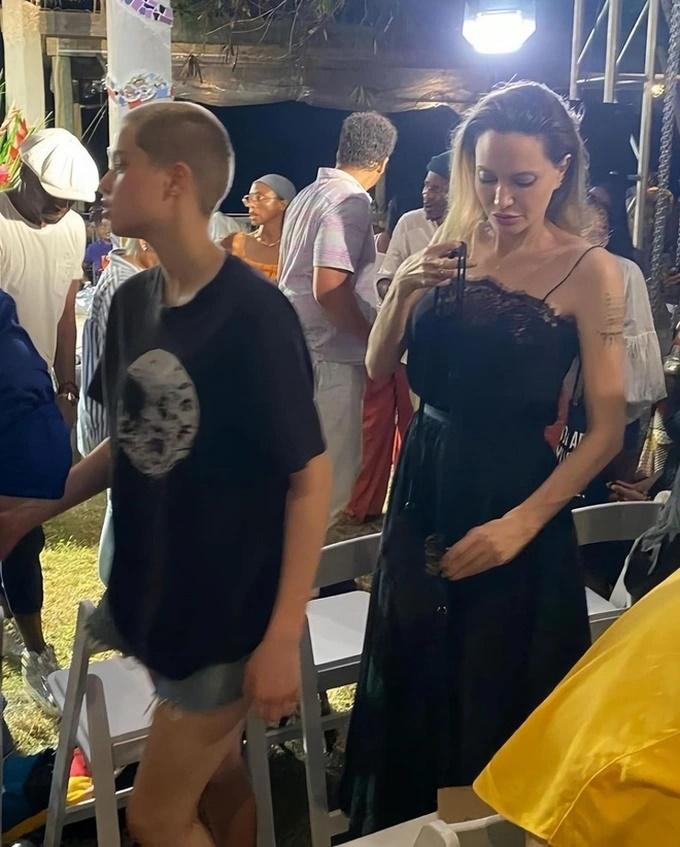 Shiloh Jolie-Pitt ở tuổi 17: Cạo đầu vì lý do đặc biệt, cuộc sống gây tò mò-2