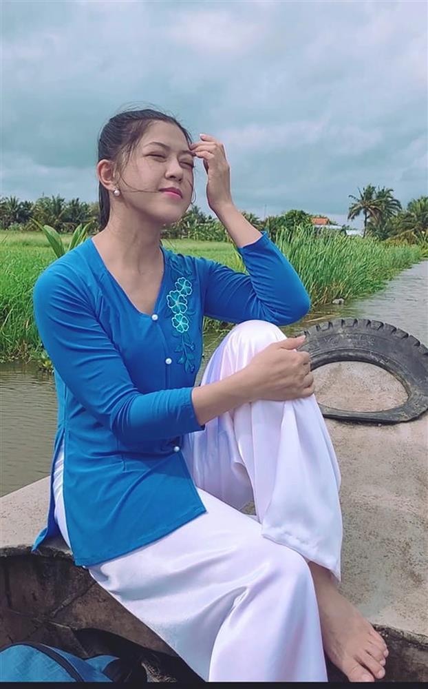 Sân khấu buông rèm: Nghệ sĩ bán hàng online, hậu đài đi giao bánh (Kỳ 2)-1