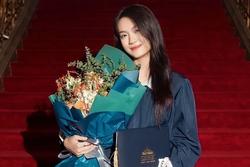 Con gái siêu mẫu Vũ Thu Phương xinh đẹp, quyến rũ ở tuổi 18