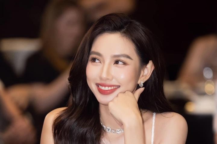 Khoảnh khắc Thùy Tiên mệt mỏi chờ kết luận vụ kiện với Đặng Thùy Trang-7