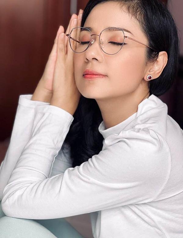 Người đẹp Tây Đô 50 tuổi nhan sắc bỏ quên thời gian nhờ giảm 22kg-5