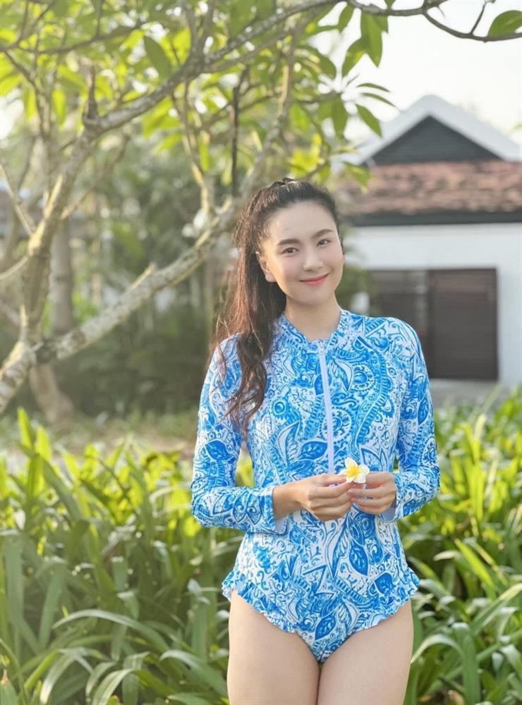 MC Mai Ngọc phải may lại quần 103cm mới vừa vòng 3-4