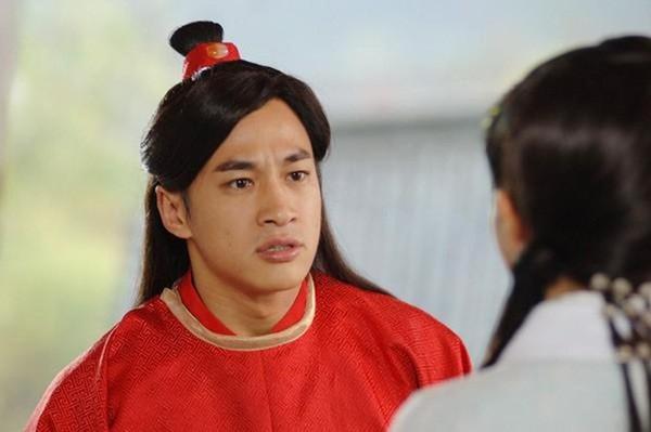 Lương Sơn Bá U50 vẫn trẻ trung bên bạn diễn nữ kém 12 tuổi-1