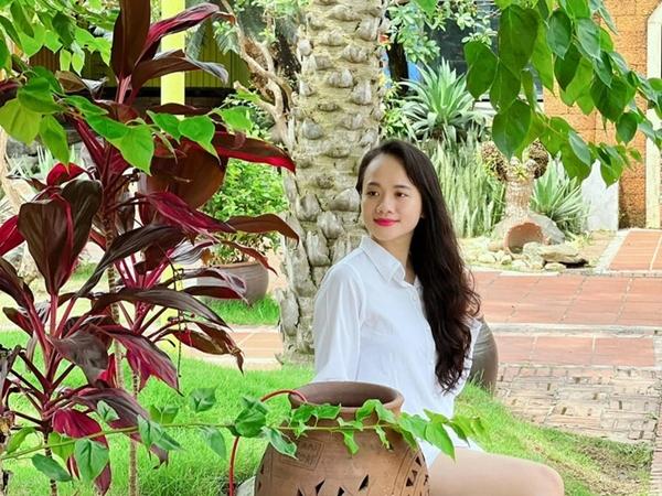 Cô giáo Hà Nội vượt qua trầm cảm hậu ly hôn, lấy chồng kém 10 tuổi nhờ yoga-1