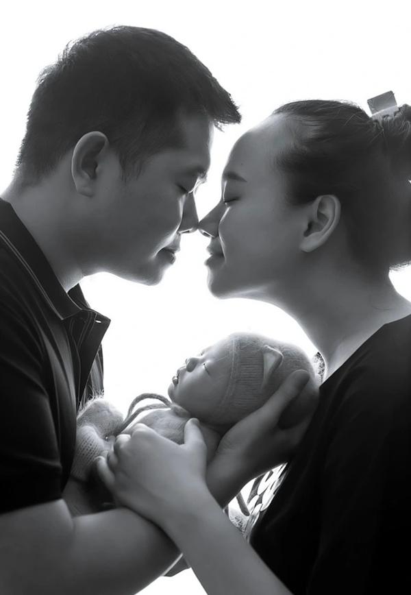 Cô giáo Hà Nội vượt qua trầm cảm hậu ly hôn, lấy chồng kém 10 tuổi nhờ yoga-7