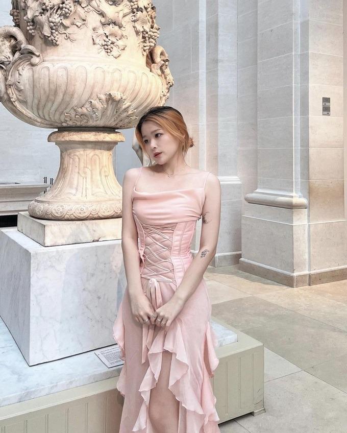 Từ khi du học, rich kid Chao mặc đồ ngày càng hở bạo-5