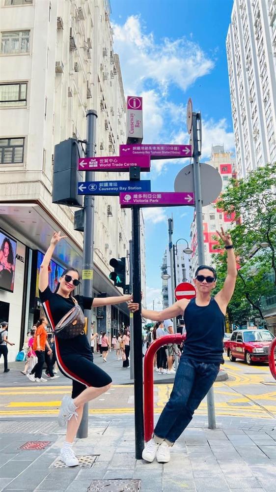 Khánh Thi U45 bầu lần 3 vượt mặt vẫn nhảy nhót trên cao gót-6