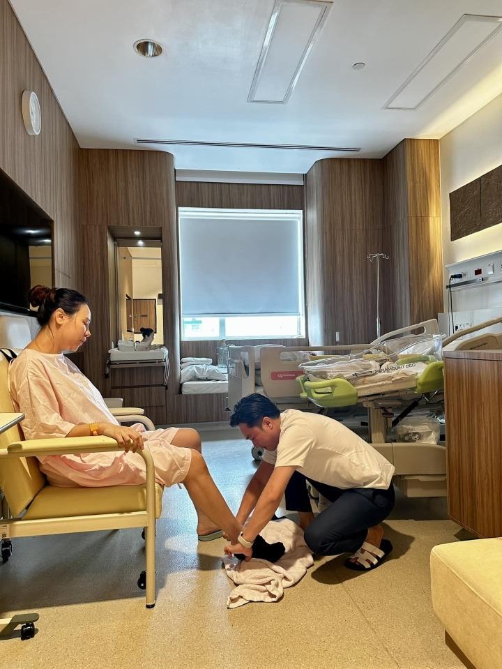 Sinh con thứ 2, Đàm Thu Trang được Cường Đô La cưng chiều hết mực-1