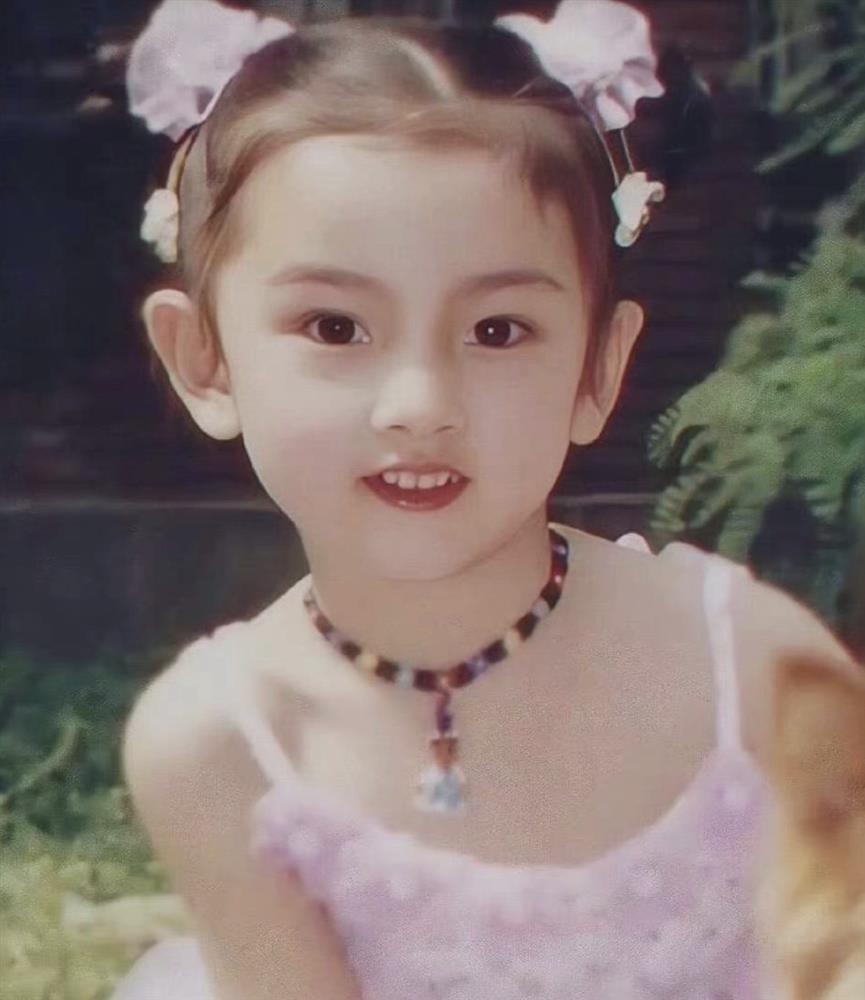 Lưu Diệc Phi cùng dàn mỹ nhân Hoa ngữ gây sốt với hình ảnh ngày bé-5