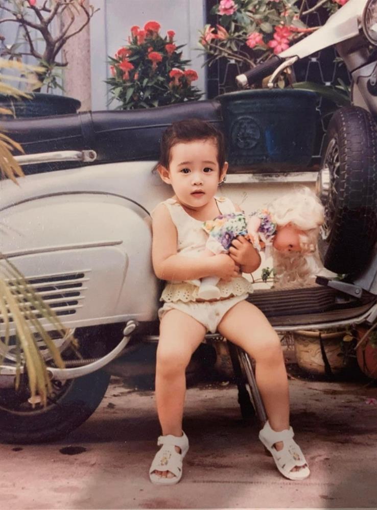 Sao Việt thời thơ ấu: Khánh Vân xinh như búp bê, Lý Nhã Kỳ điệu đà-1