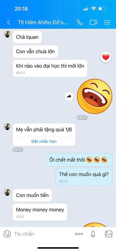 Con trai 18 tuổi của MC Thảo Vân khiến dân tình cười xỉu vì màn đòi quà 1/6-4