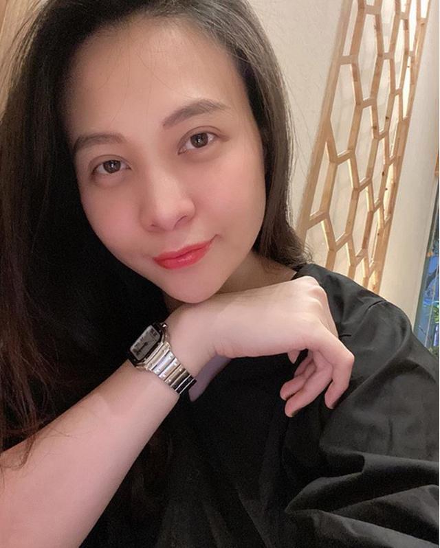 Mẹ bỉm Vbiz mê khoe mặt mộc trên giường đẻ, Đàm Thu Trang không giống ai-5