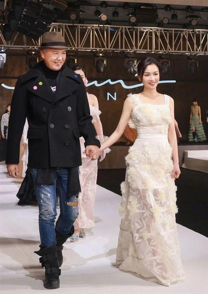 Cuộc sống vợ chồng Trương Đình sau khi bị phong tỏa hơn 2 nghìn tỷ đồng-3