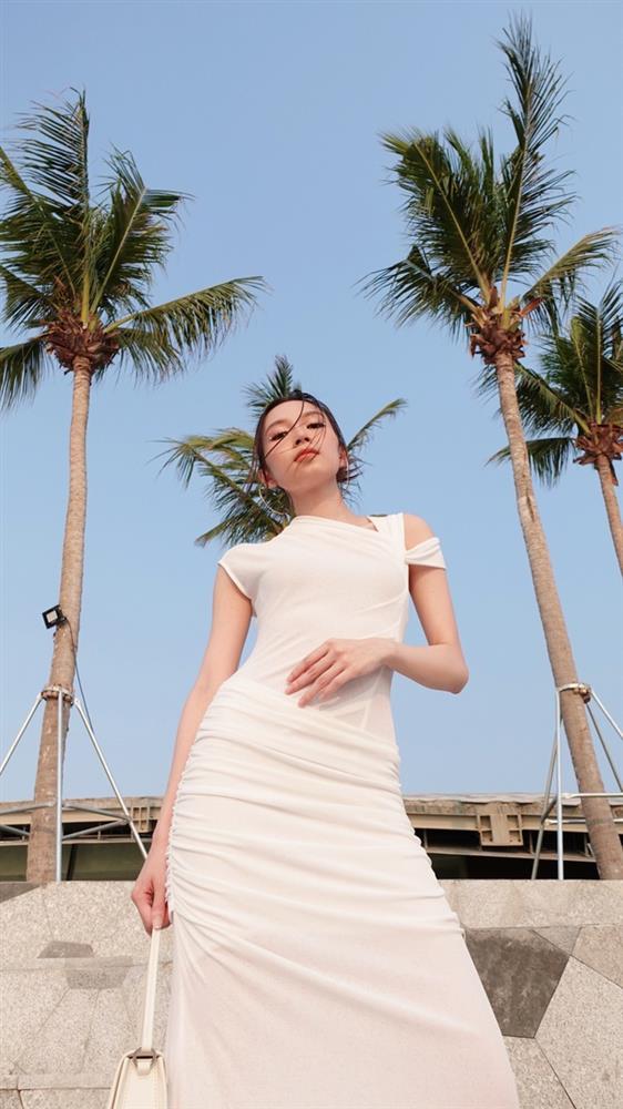 Vóc dáng nổi bật của con gái Xuân Hinh-5