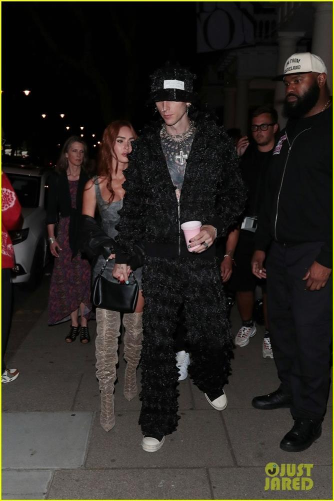 Megan Fox nóng bỏng đi ăn tối cùng tình trẻ sau xác nhận tái hợp-6