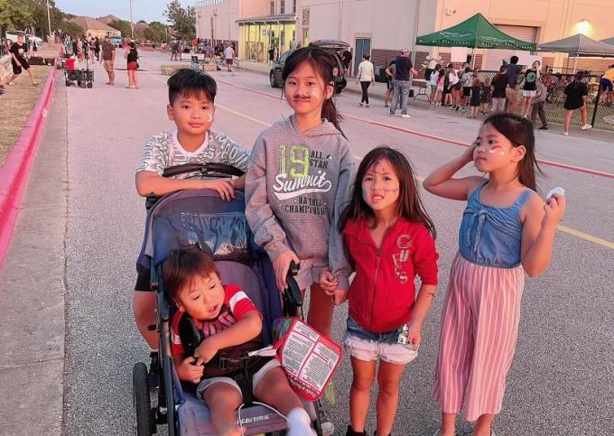 Đàn con Quách Thành Danh nô đùa trong biệt thự 30 tỷ, ai nhìn cũng khao khát sở hữu-11