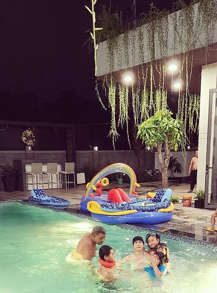 Đàn con Quách Thành Danh nô đùa trong biệt thự 30 tỷ, ai nhìn cũng khao khát sở hữu-3