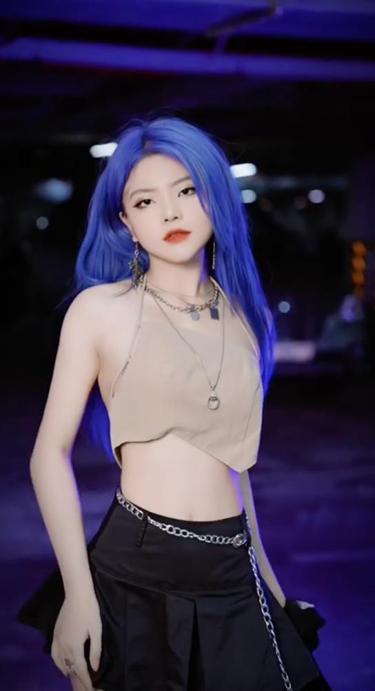 Hot girl 11 triệu follow khoe dáng sau khi giảm 12kg-5