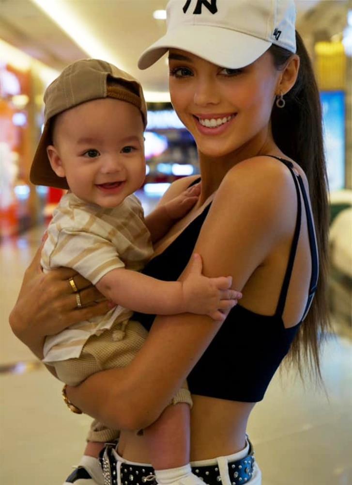 Con trai lai Tây của Bùi Tiến Dũng được khen đẹp nhất nhà, mắt xanh mũi cao khó ai bì-8