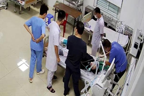 Xin đặc cách vào lớp 10 cho nữ sinh bị ngạt trong ôtô cùng bố và chị gái-2