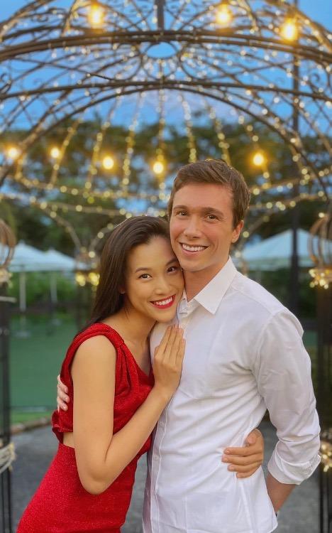 MC Hoàng Oanh nghẹn ngào nhắc đến chuyện tan vỡ trên sóng Người Ấy Là Ai-3