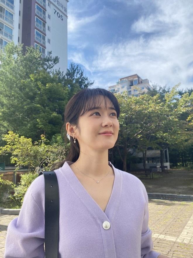 Sử dụng nắm đấm, uống nước với mật ong giúp Jang Nara, Thư Kỳ trẻ đẹp không ngờ-2