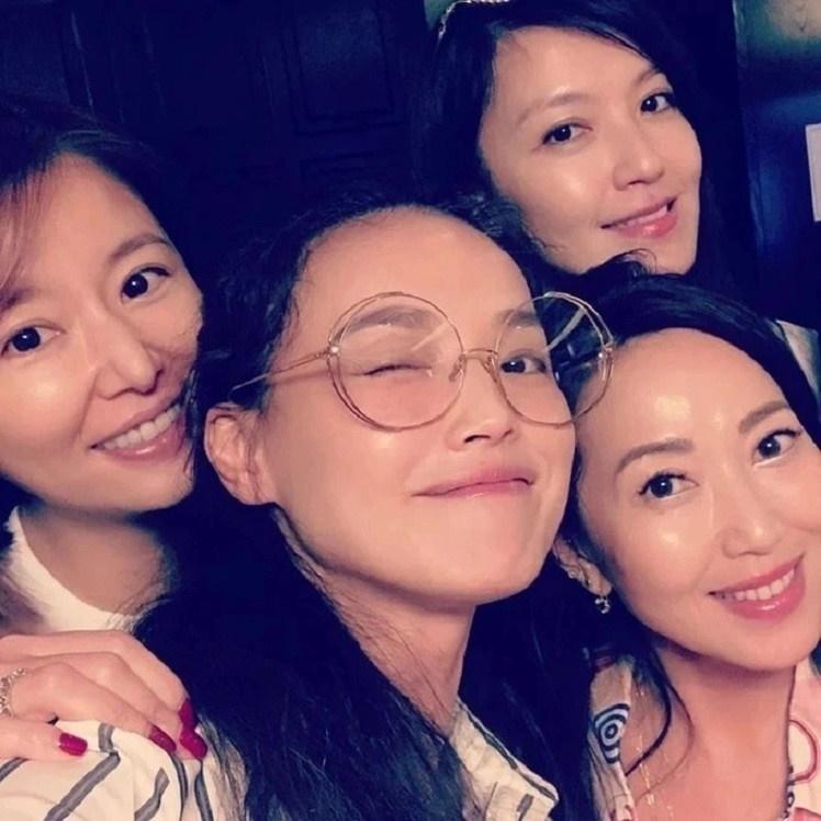 Sử dụng nắm đấm, uống nước với mật ong giúp Jang Nara, Thư Kỳ trẻ đẹp không ngờ-6