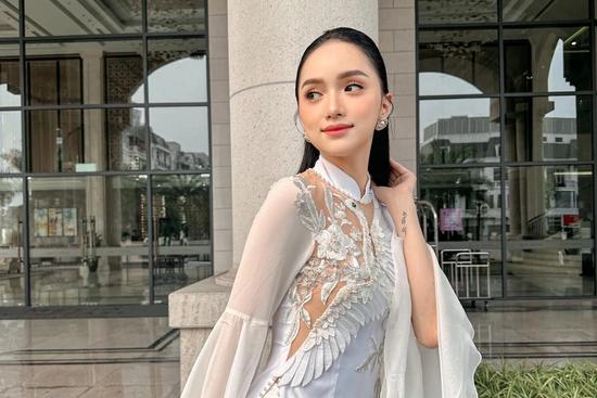 Hương Giang sau 13 năm 'thay da đổi thịt': Đường cong nóng bỏng, nữ tính