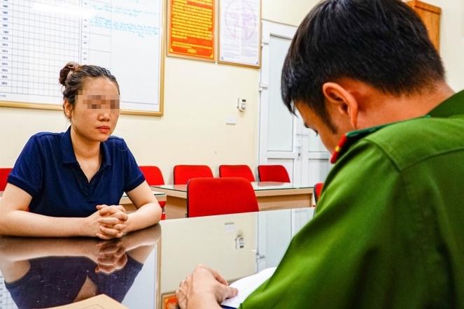 Truy tố 2 bảo mẫu bạo hành bé trai 17 tháng tuổi tử vong-2