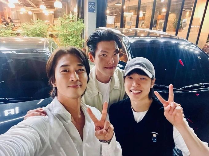 Tuổi U50 độc thân nhưng phong độ của tài tử Trái Tim Mùa Thu-4