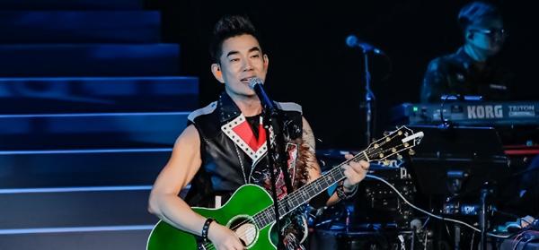 Nam ca sĩ sửng sốt khi gặp lại cô gái mình từng cứu sống 22 năm trước-3