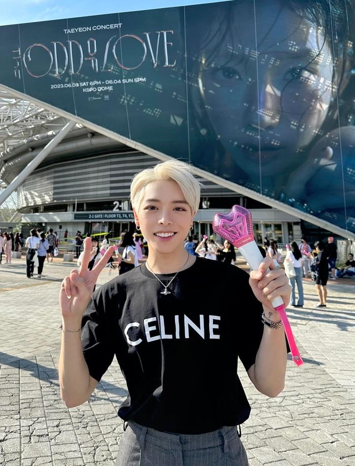 Dàn sao hội tụ ở show Taeyeon, Đức Phúc cũng có mặt-3