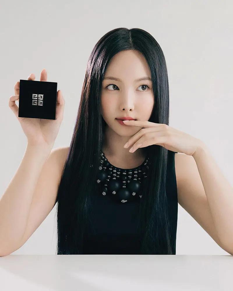 Nayeon gây sốc với mái tóc đứt gãy sau tẩy, nuôi dài một năm vẫn hư tổn nặng-5