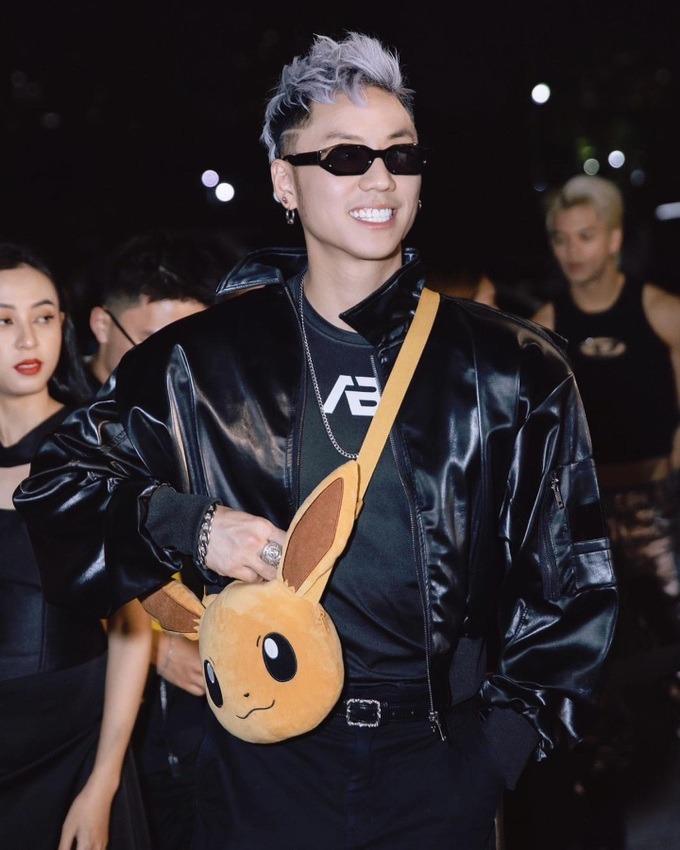 Wukong - DJ điển trai 6 múi của Rap Việt thích đeo gấu bông Pokémon-2