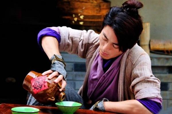 Kẻ nham hiểm, mê rượu và có cái tên xấu nhất trong tiểu thuyết của Kim Dung-4