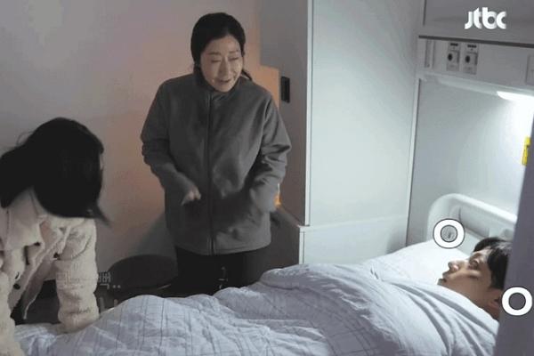 Ngôi sao Hàn Quốc Lee Do-hyun đã trở thành con cưng của Netflix như thế nào?-3