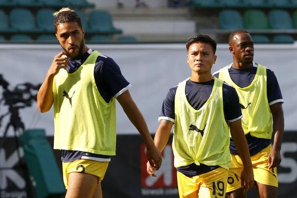 Quang Hải chia tay Pau FC sớm một năm-2