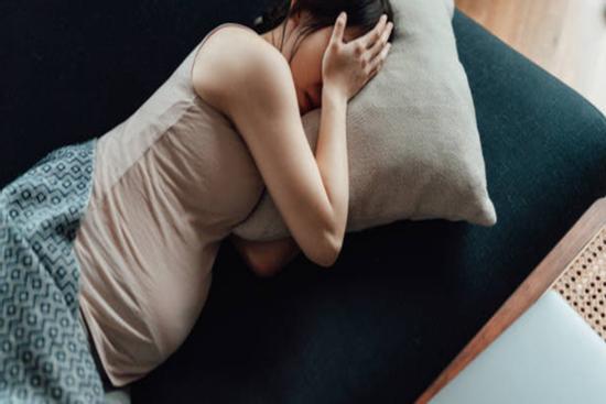 Bụng bầu vượt mặt, chị gái tôi vẫn đòi ly hôn chồng