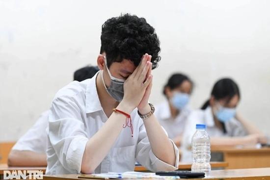 Sĩ tử nên ăn gì để đầu óc tỉnh táo, nhớ lâu trong những ngày thi lớp 10?