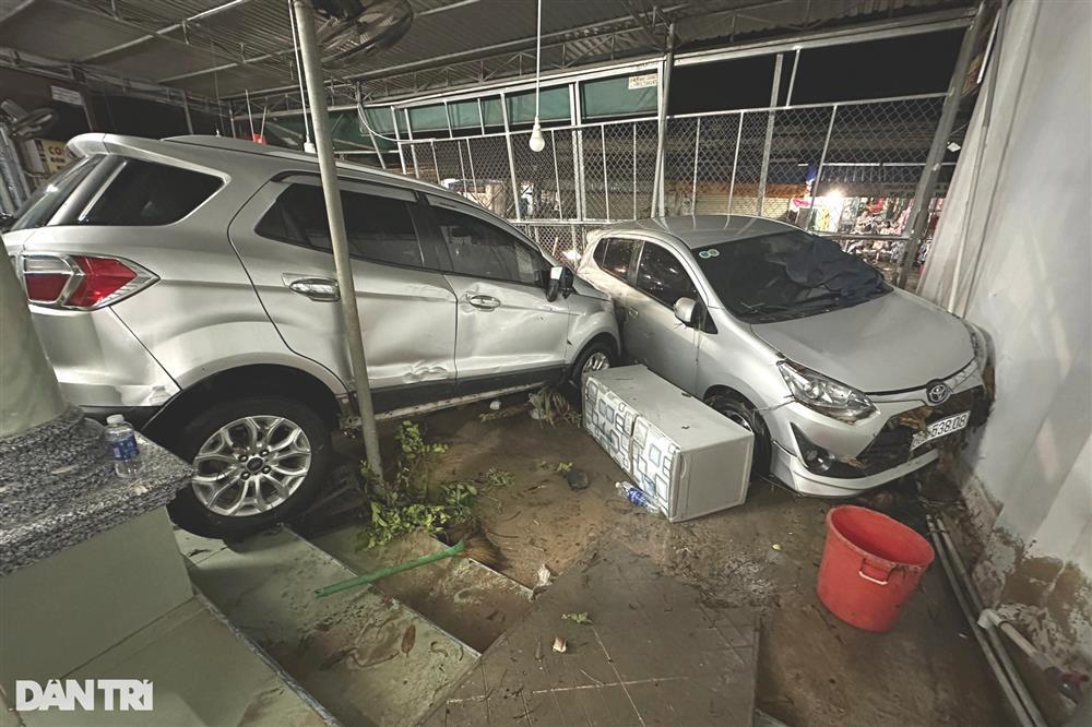 Khu phố ở Đồng Nai tan hoang, đổ nát sau trận lũ lịch sử-3